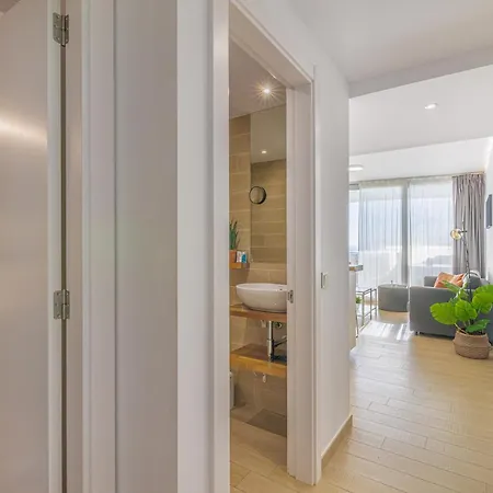 公寓 Stunning Seaview Terrace One-bedroom 丰希罗拉